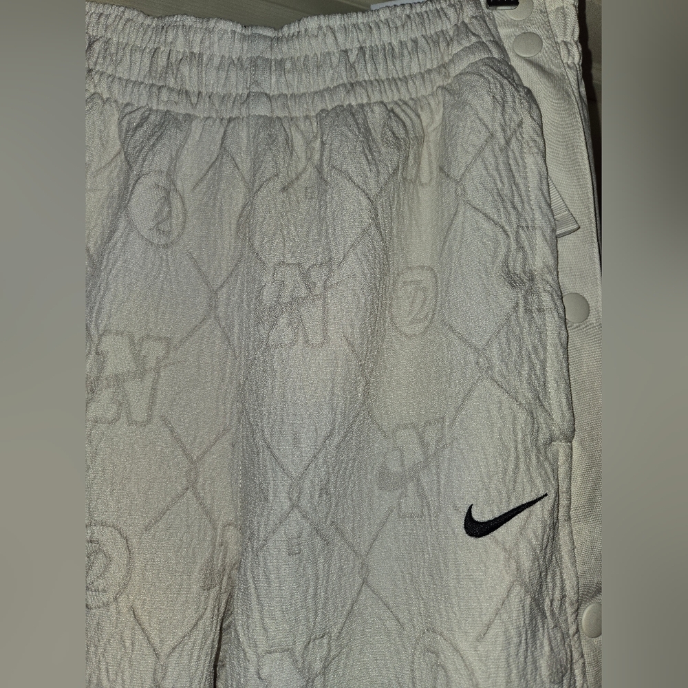 NWT Nike Signature Woven Track Pants - Picture 4 of 8
